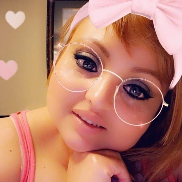 Meet your Posher, Ritza - Picture 2 of 2